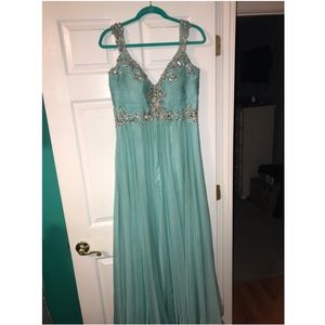 Mac Duggal Prom Dress